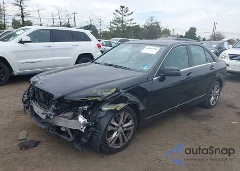 2012 Mercedes-Benz C 300 Luxury 4Matic from USA, damaged, VIN WDDGF8BB6CR228097